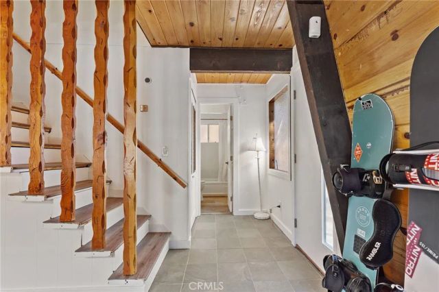 189 Moreno Lane, Sugarloaf, CA 92386