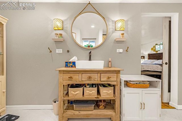 1522 Hollyhock Drive, Colorado Springs, CO 80907