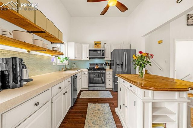 1522 Hollyhock Drive, Colorado Springs, CO 80907