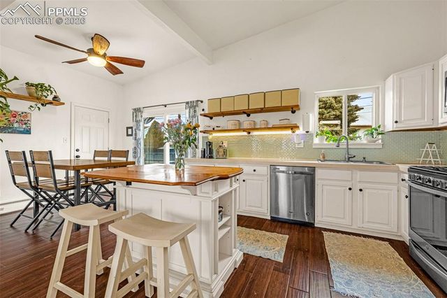 1522 Hollyhock Drive, Colorado Springs, CO 80907