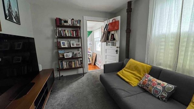 155 Prospect St, Northampton, MA 01060