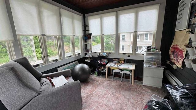 155 Prospect St, Northampton, MA 01060