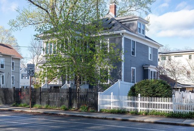 155 Prospect St, Northampton, MA 01060