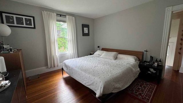 155 Prospect St, Northampton, MA 01060