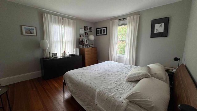 155 Prospect St, Northampton, MA 01060