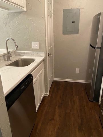 3206 S Fielder Road 205, Arlington, TX 76015