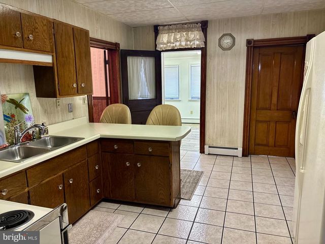 256 E MAIN ST, Frostburg, MD 21532