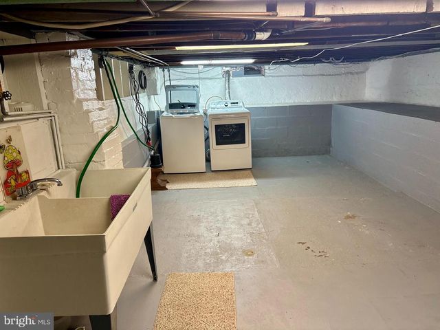 256 E MAIN ST, Frostburg, MD 21532