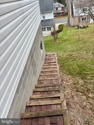 256 E MAIN ST, Frostburg, MD 21532