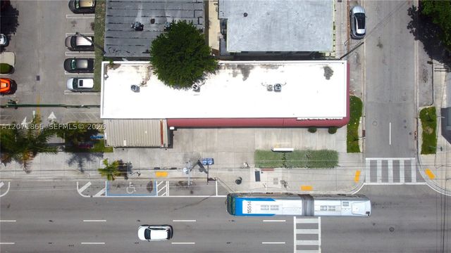 1058 SW 1st St, Miami, FL 33130