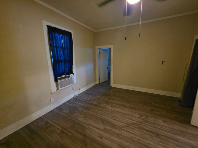 3308 Race Street, Fort Worth, TX 76111