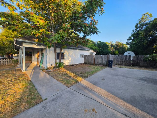 3308 Race Street, Fort Worth, TX 76111
