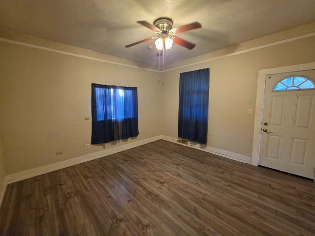 3308 Race Street, Fort Worth, TX 76111