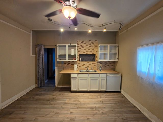 3308 Race Street, Fort Worth, TX 76111