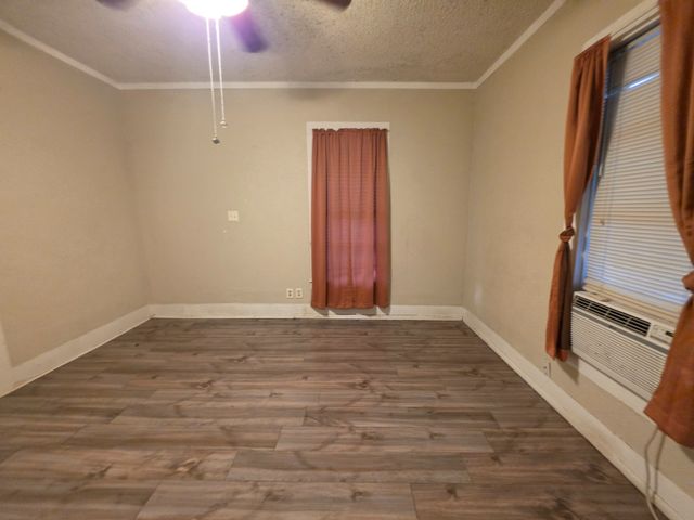 3308 Race Street, Fort Worth, TX 76111