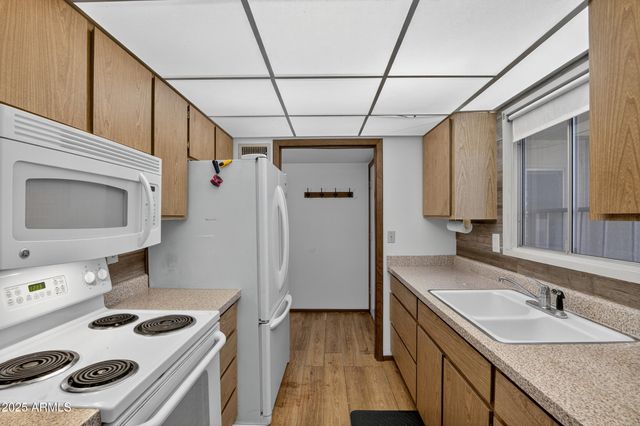 13622 N 98TH Avenue D, Sun City, AZ 85351