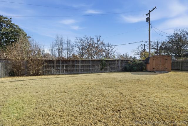 5621 S Indianapolis Avenue, Tulsa, OK 74135