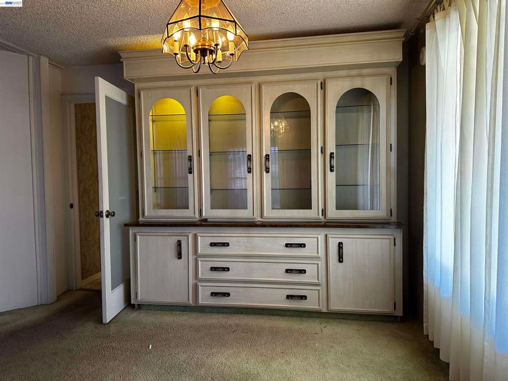 Image 8 of property listing at 29258 Whalebone Way, Hayward, CA 94544