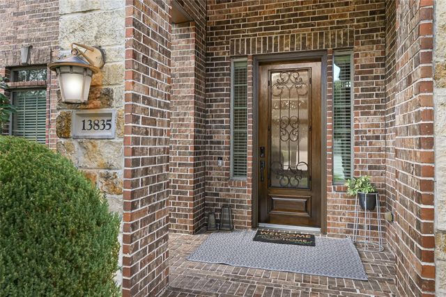 13835 Palmer Glen Lane, Houston, TX 77044