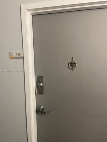 2020 NE 135th Street 901, North Miami, FL 33181