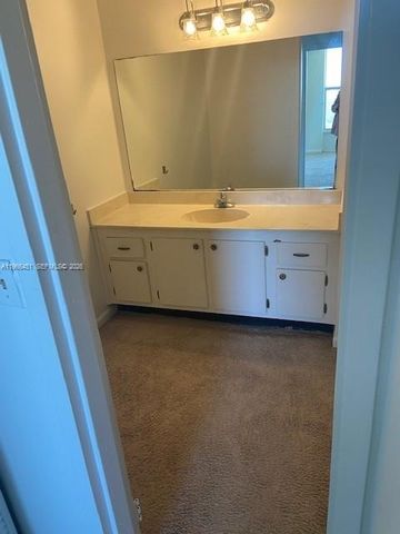 2020 NE 135th Street 901, North Miami, FL 33181