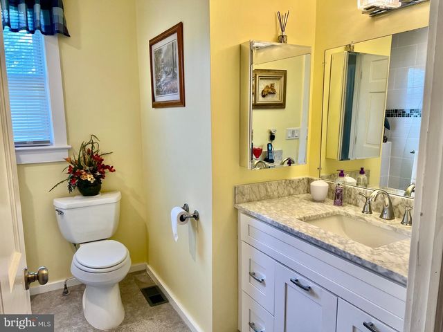 87 SAYBROOK AVE, Hamilton, NJ 08619