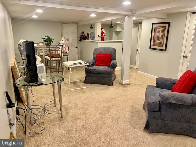 87 SAYBROOK AVE, Hamilton, NJ 08619