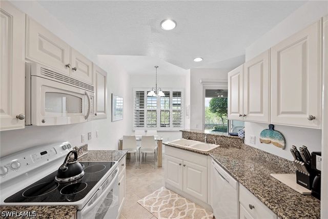 4685 Hawks Nest WAY 103, Naples, FL 34135