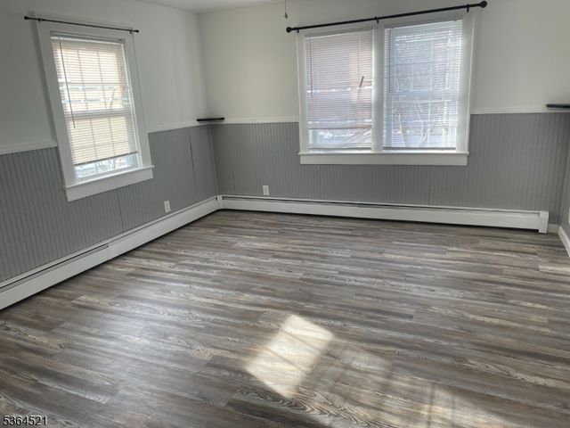 226 N 3Rd Ave, Manville Boro, NJ 08835