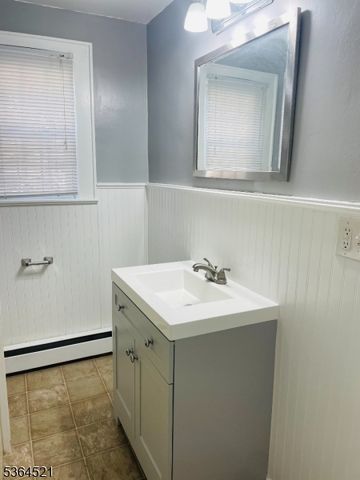 226 N 3Rd Ave, Manville Boro, NJ 08835