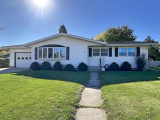 2420 Mt Zion Avenue, Janesville, WI 53545