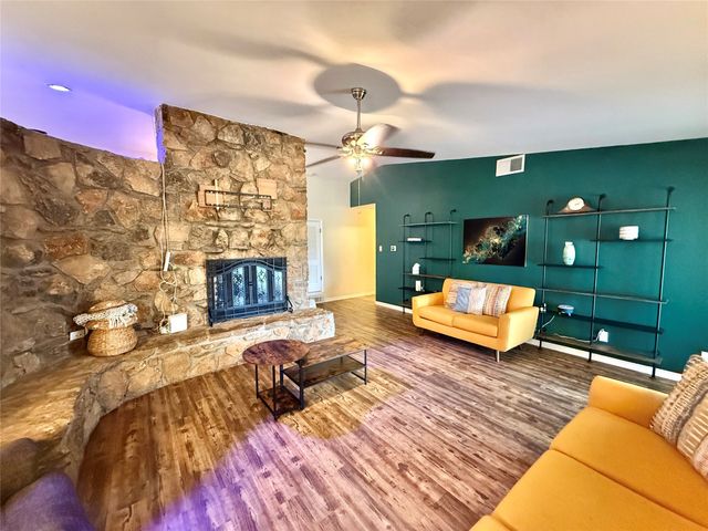 1206 Mildred Lane, Benbrook, TX 76126