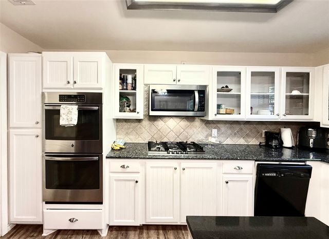 1206 Mildred Lane, Benbrook, TX 76126