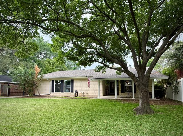 1206 Mildred Lane, Benbrook, TX 76126