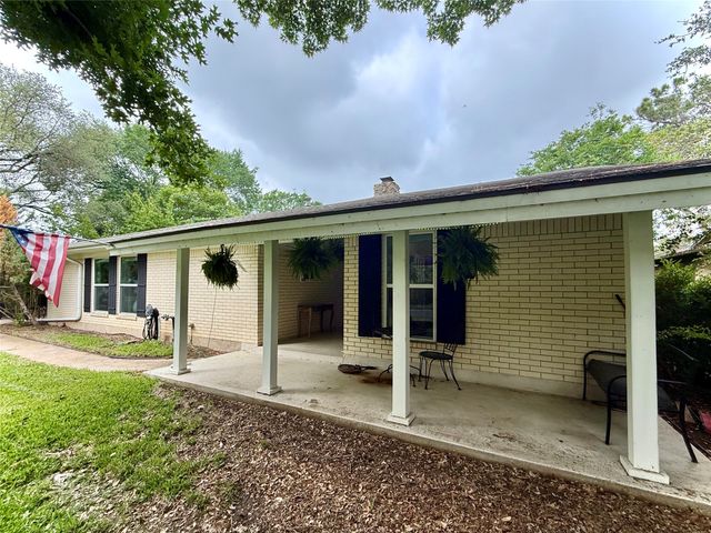 1206 Mildred Lane, Benbrook, TX 76126
