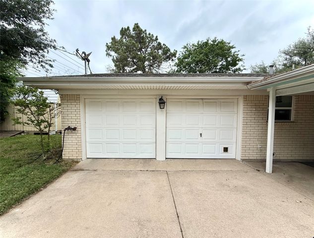 1206 Mildred Lane, Benbrook, TX 76126