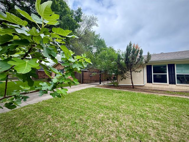 1206 Mildred Lane, Benbrook, TX 76126
