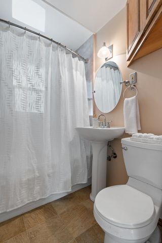 3016 W Eloika Ave, Spokane, WA 99205