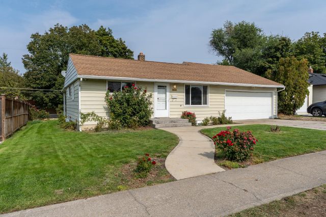 3016 W Eloika Ave, Spokane, WA 99205