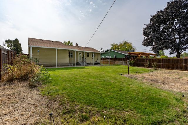 3016 W Eloika Ave, Spokane, WA 99205