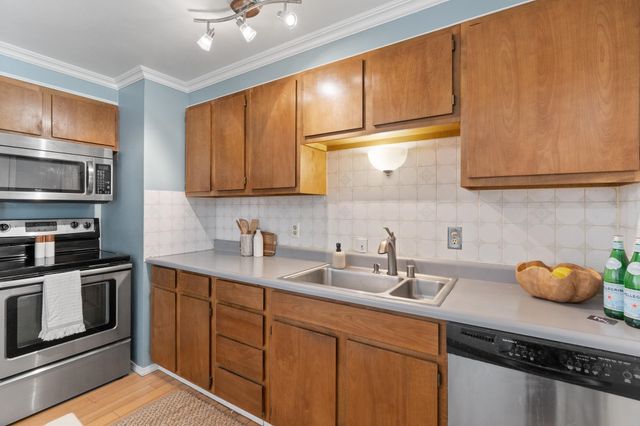 3016 W Eloika Ave, Spokane, WA 99205