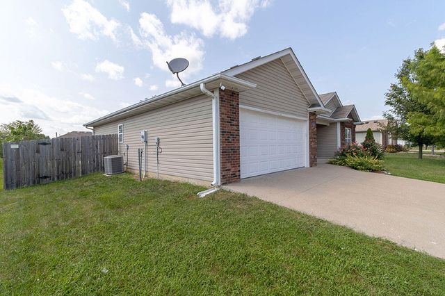 4207 BLACK TAIL DR, Columbia, MO 65202