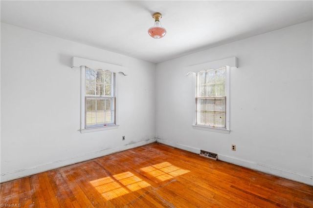 900 W Monroe Street, Mayodan, NC 27027