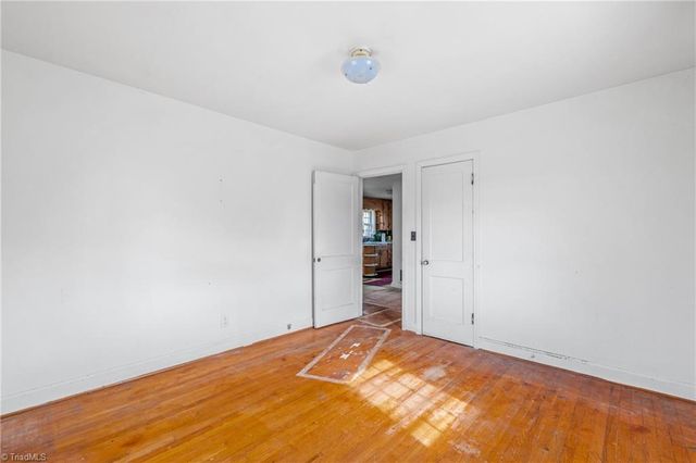 900 W Monroe Street, Mayodan, NC 27027