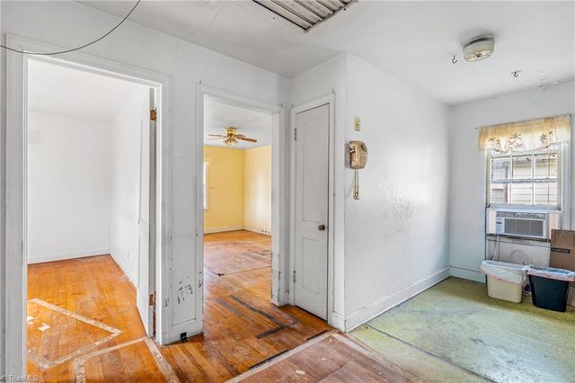 900 W Monroe Street, Mayodan, NC 27027