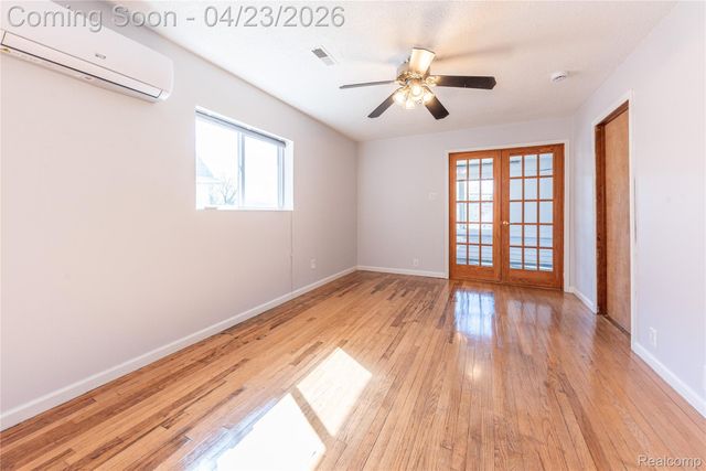 738 W Atherton Road, Flint, MI 48507