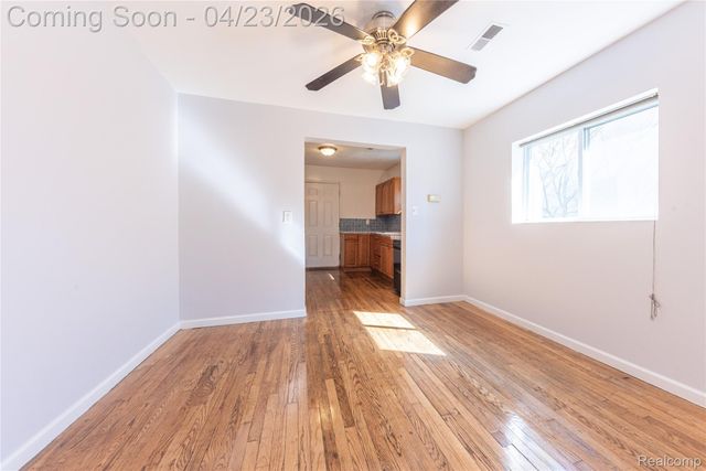 738 W Atherton Road, Flint, MI 48507