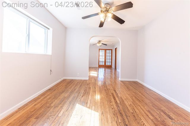 738 W Atherton Road, Flint, MI 48507