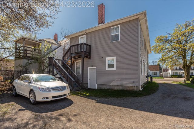738 W Atherton Road, Flint, MI 48507