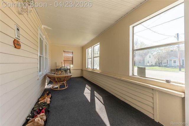 738 W Atherton Road, Flint, MI 48507